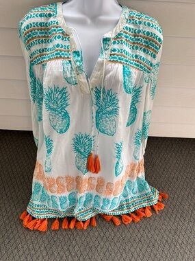 Crown & Ivy Top Shirt Cover Up Size L NWOT